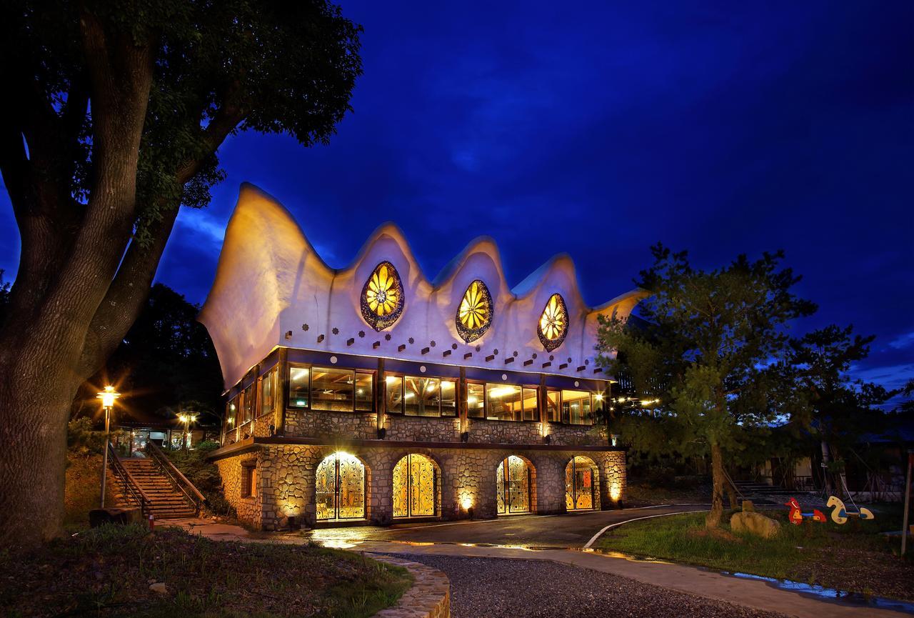 יוצ'י The Deer Resort מראה חיצוני תמונה